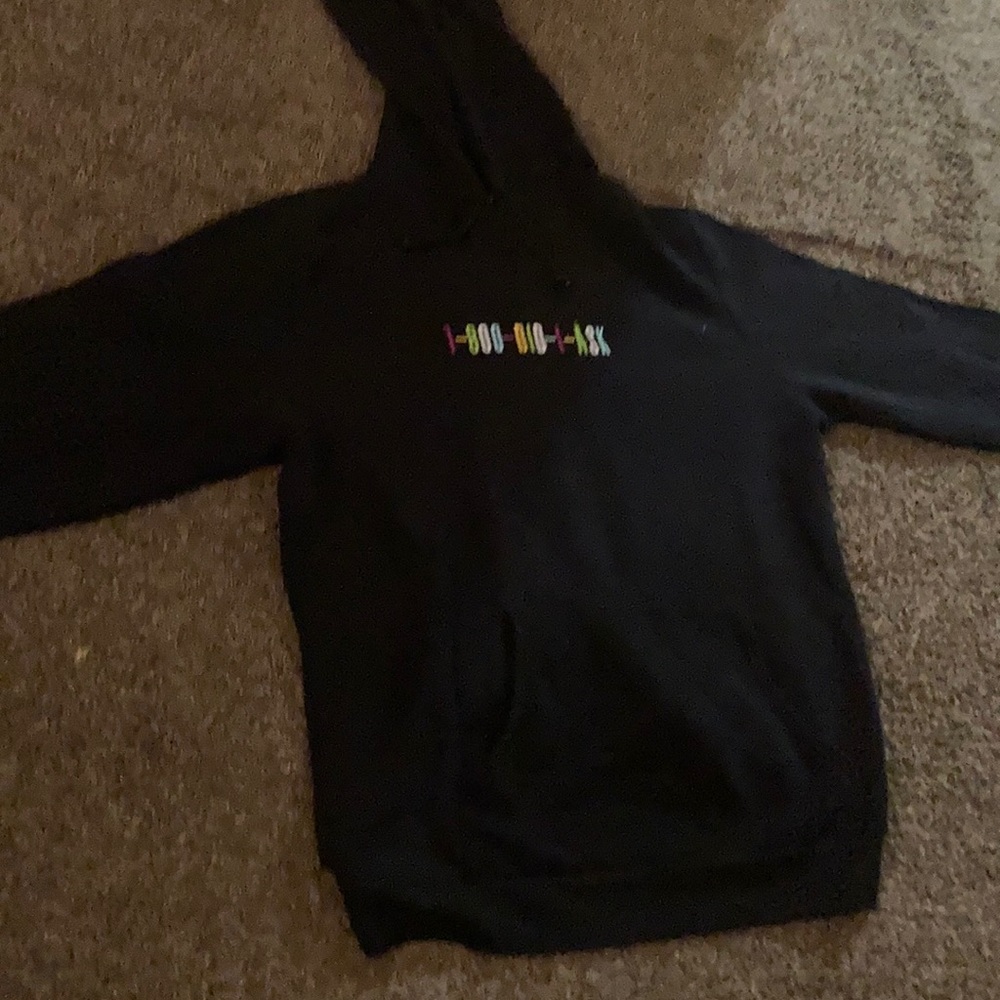 a hoodie black hoodie